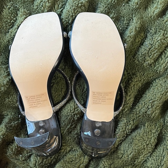 💎XOXO Women's Black Strappy Sparkle Heeled Sandals💎 - Picture 4 of 5